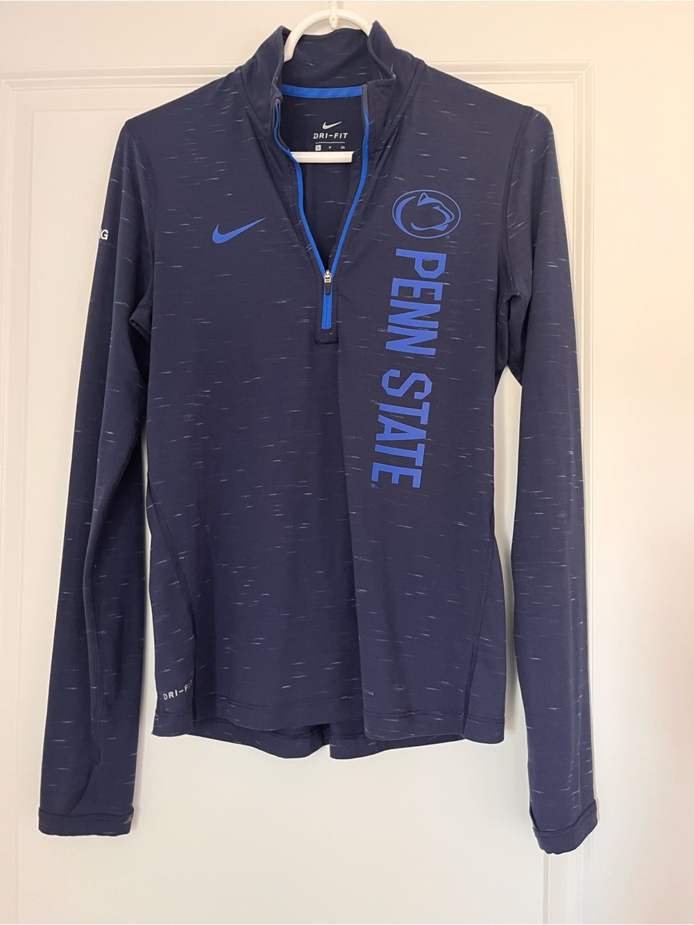 Ladies Nike 3/4 Zip Long Sleeved Penn State Size Small Top - Like New!